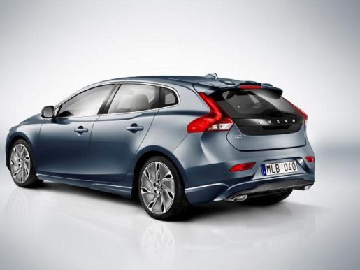 volvo-v40-01