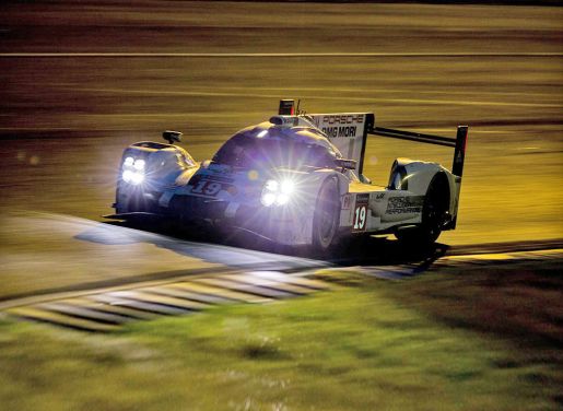 Doblete Porsche Le Mans 2