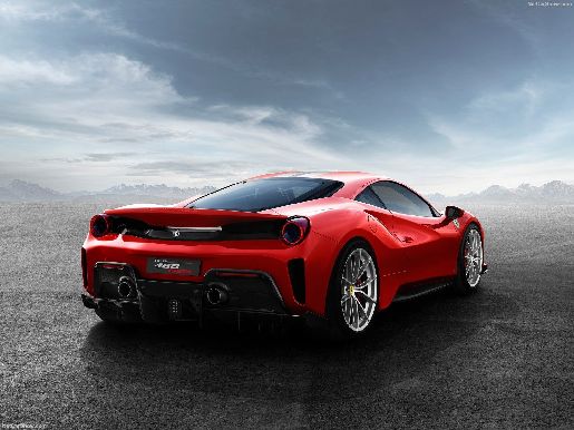 Ferrari 488 Pista 2