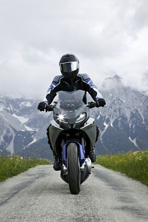 BMW Motorrad Concept 9cento 5