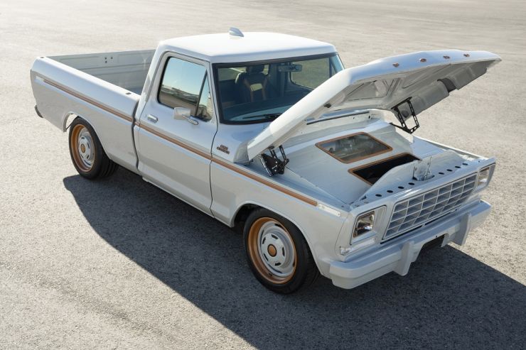 F 100 5